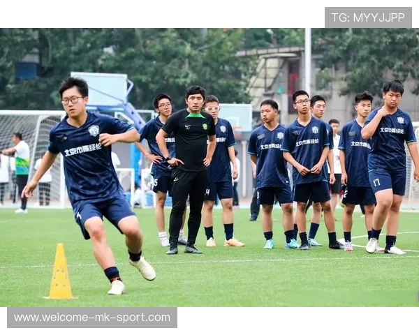 中国足球青训与学校体育课结合的案例收集，校园足球与青训体系的关系