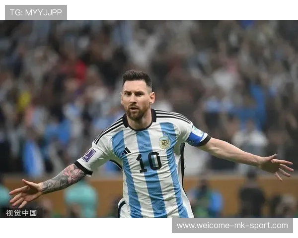 梅西：足球层面我在巴黎并不开心，球迷：世界杯夺冠弥补所有委屈